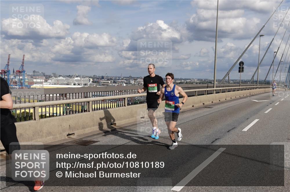 03.10.2026 - Köhlbrandbrückenlauf Michael Burmester http://msf.ph/oto/10810189 03.10.2026 15:18:12 Position 1  meine-sportfotos.de