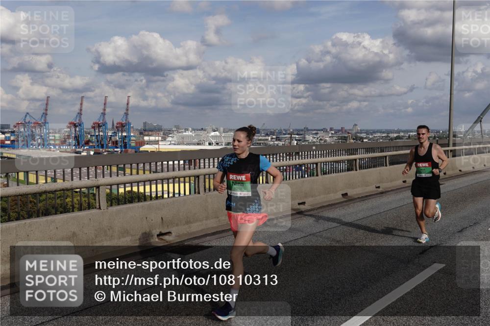 03.10.2026 - Köhlbrandbrückenlauf Michael Burmester http://msf.ph/oto/10810313 03.10.2026 15:19:49 Position 1 8259 meine-sportfotos.de