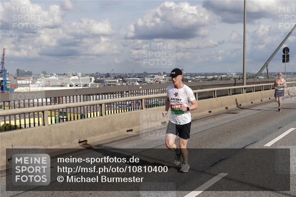 03.10.2026 - Köhlbrandbrückenlauf Michael Burmester http://msf.ph/oto/10810400 03.10.2026 15:20:27 Position 1 8053 meine-sportfotos.de