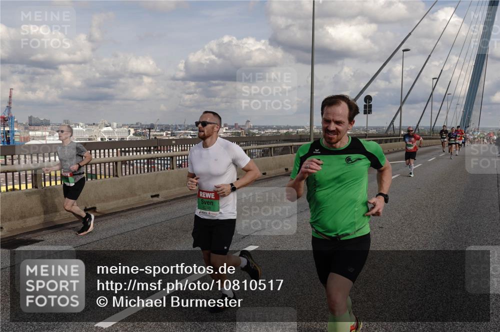 03.10.2026 - Köhlbrandbrückenlauf Michael Burmester http://msf.ph/oto/10810517 03.10.2026 15:21:05 Position 1 8248 meine-sportfotos.de