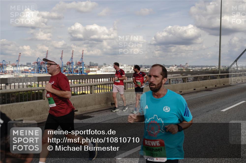 03.10.2026 - Köhlbrandbrückenlauf Michael Burmester http://msf.ph/oto/10810710 03.10.2026 15:22:05 Position 1 7319 meine-sportfotos.de