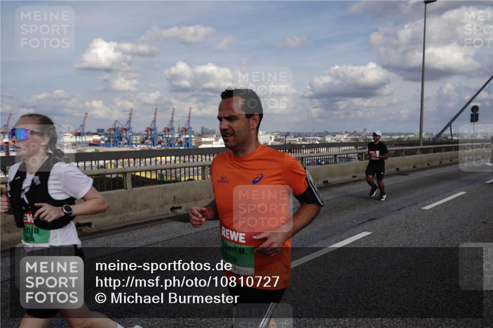03.10.2026 - Köhlbrandbrückenlauf Michael Burmester http://msf.ph/oto/10810727 03.10.2026 15:22:13 Position 1 489, 8258 meine-sportfotos.de