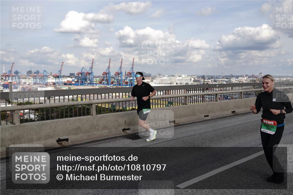 03.10.2026 - Köhlbrandbrückenlauf Michael Burmester http://msf.ph/oto/10810797 03.10.2026 15:22:33 Position 1 8309 meine-sportfotos.de