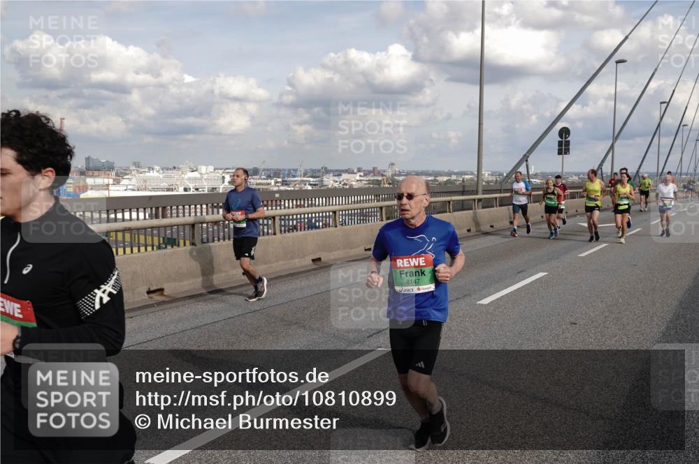 03.10.2026 - Köhlbrandbrückenlauf Michael Burmester http://msf.ph/oto/10810899 03.10.2026 15:23:02 Position 1 8147, 11 meine-sportfotos.de