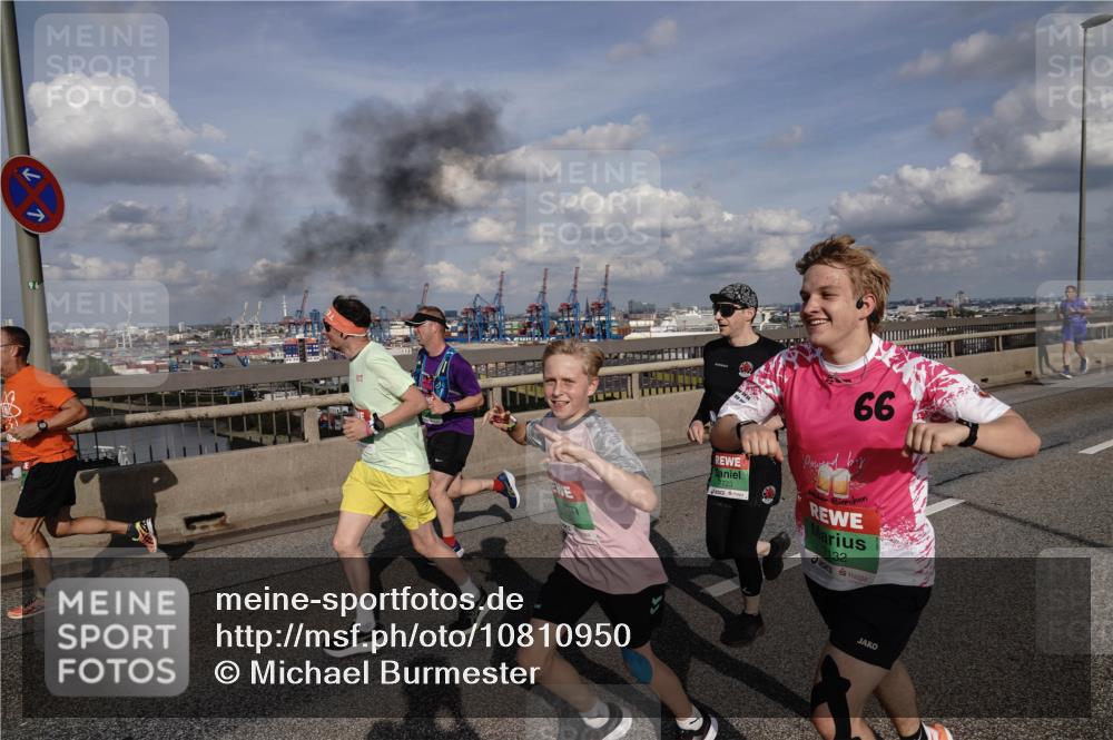 03.10.2026 - Köhlbrandbrückenlauf Michael Burmester http://msf.ph/oto/10810950 03.10.2026 15:23:23 Position 1 66, 132 meine-sportfotos.de