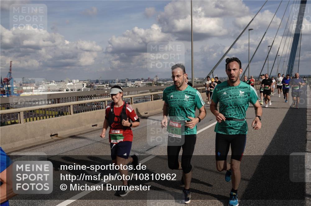03.10.2026 - Köhlbrandbrückenlauf Michael Burmester http://msf.ph/oto/10810962 03.10.2026 15:23:27 Position 1 56, 56, 56, 56, 56, 56, 56, 56, 5, 8209, 56, 50, 56, 56, 56, 56, 56, 56, 56, 56, 56, 56, 56, 56 meine-sportfotos.de