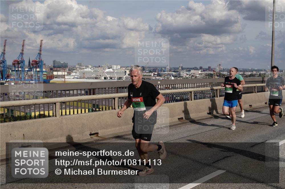 03.10.2026 - Köhlbrandbrückenlauf Michael Burmester http://msf.ph/oto/10811113 03.10.2026 15:24:18 Position 1 00, 8437 meine-sportfotos.de