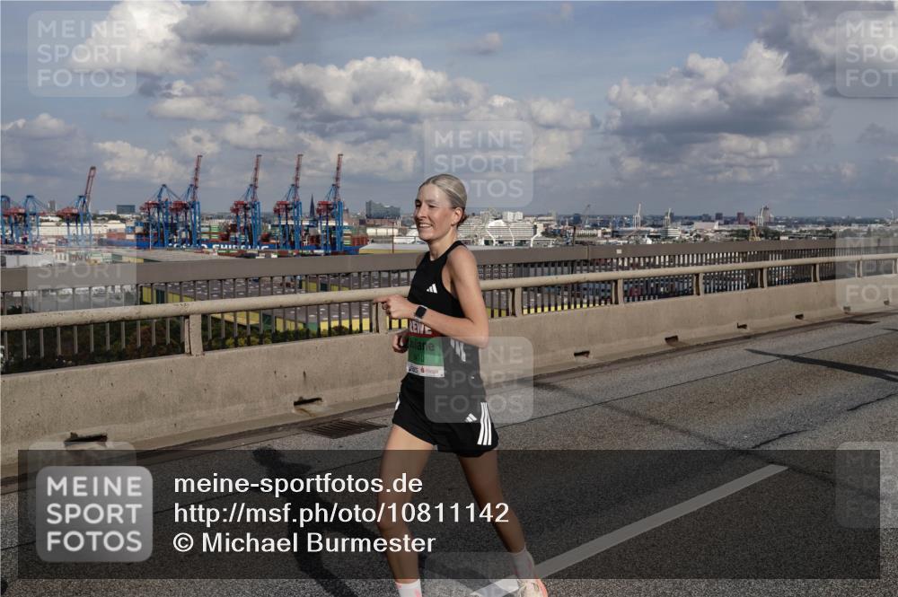 03.10.2026 - Köhlbrandbrückenlauf Michael Burmester http://msf.ph/oto/10811142 03.10.2026 15:24:27 Position 1 8410 meine-sportfotos.de