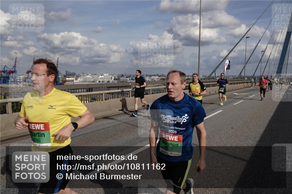 03.10.2026 - Köhlbrandbrückenlauf Michael Burmester http://msf.ph/oto/10811162 03.10.2026 15:24:34 Position 1 8350, 2026, 7973 meine-sportfotos.de