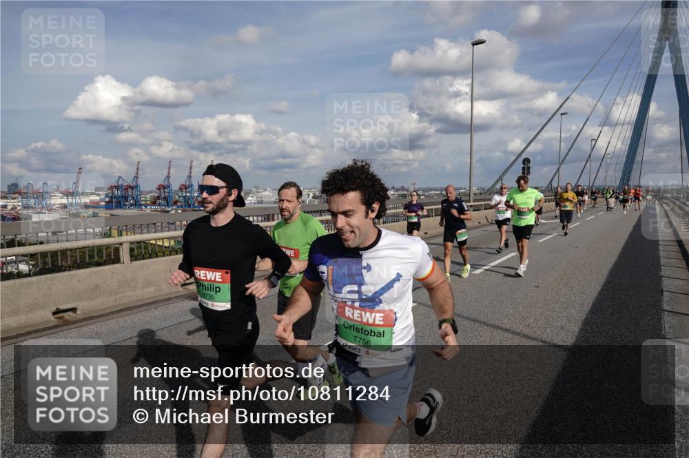 03.10.2026 - Köhlbrandbrückenlauf Michael Burmester http://msf.ph/oto/10811284 03.10.2026 15:25:06 Position 1 8735, 7756 meine-sportfotos.de
