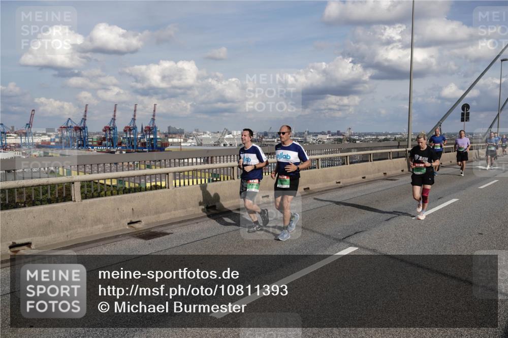 03.10.2026 - Köhlbrandbrückenlauf Michael Burmester http://msf.ph/oto/10811393 03.10.2026 15:25:36 Position 1  meine-sportfotos.de