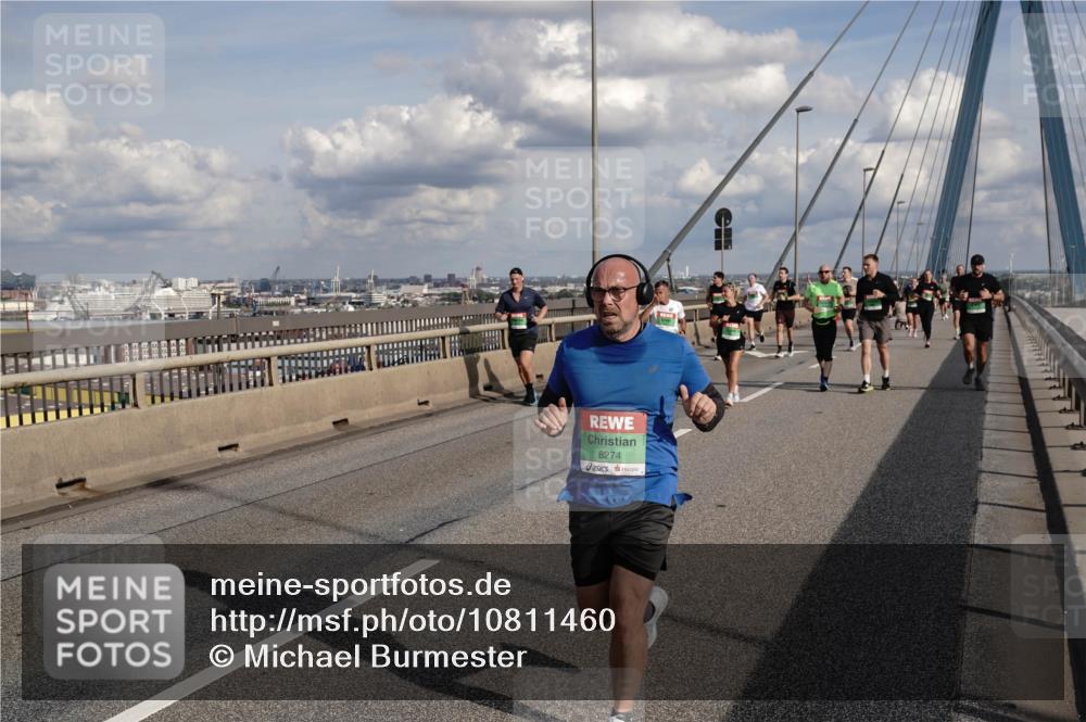 03.10.2026 - Köhlbrandbrückenlauf Michael Burmester http://msf.ph/oto/10811460 03.10.2026 15:25:57 Position 1 8274 meine-sportfotos.de