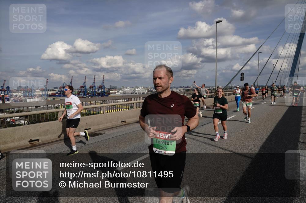 03.10.2026 - Köhlbrandbrückenlauf Michael Burmester http://msf.ph/oto/10811495 03.10.2026 15:26:05 Position 1 7546 meine-sportfotos.de