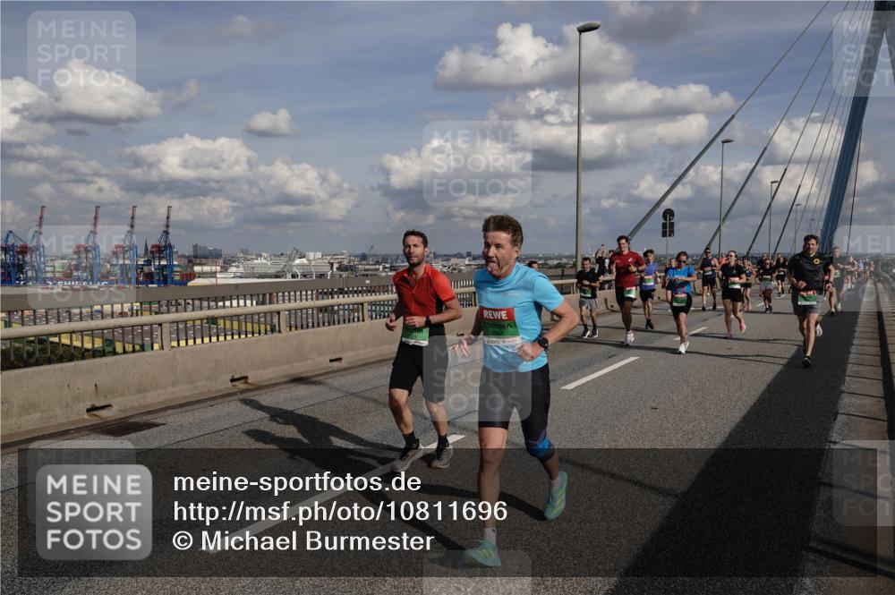 03.10.2026 - Köhlbrandbrückenlauf Michael Burmester http://msf.ph/oto/10811696 03.10.2026 15:27:01 Position 1 8351 meine-sportfotos.de