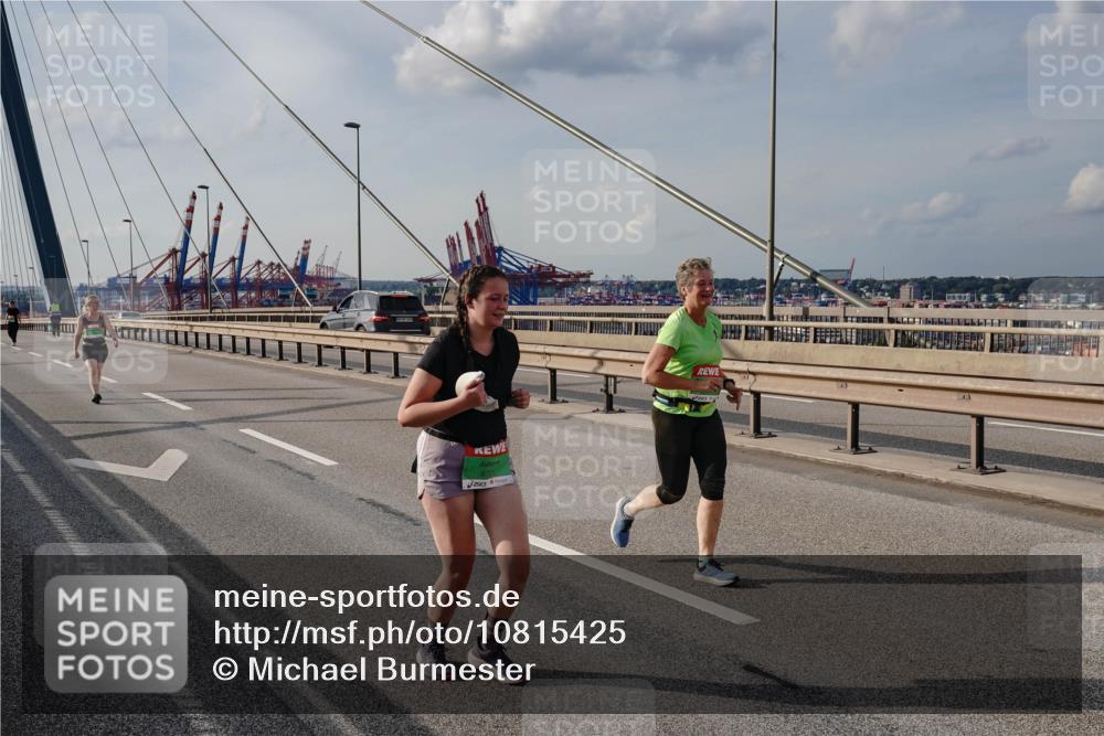 03.10.2026 - Köhlbrandbrückenlauf Michael Burmester http://msf.ph/oto/10815425 03.10.2026 16:08:53 Position 2 9721 meine-sportfotos.de