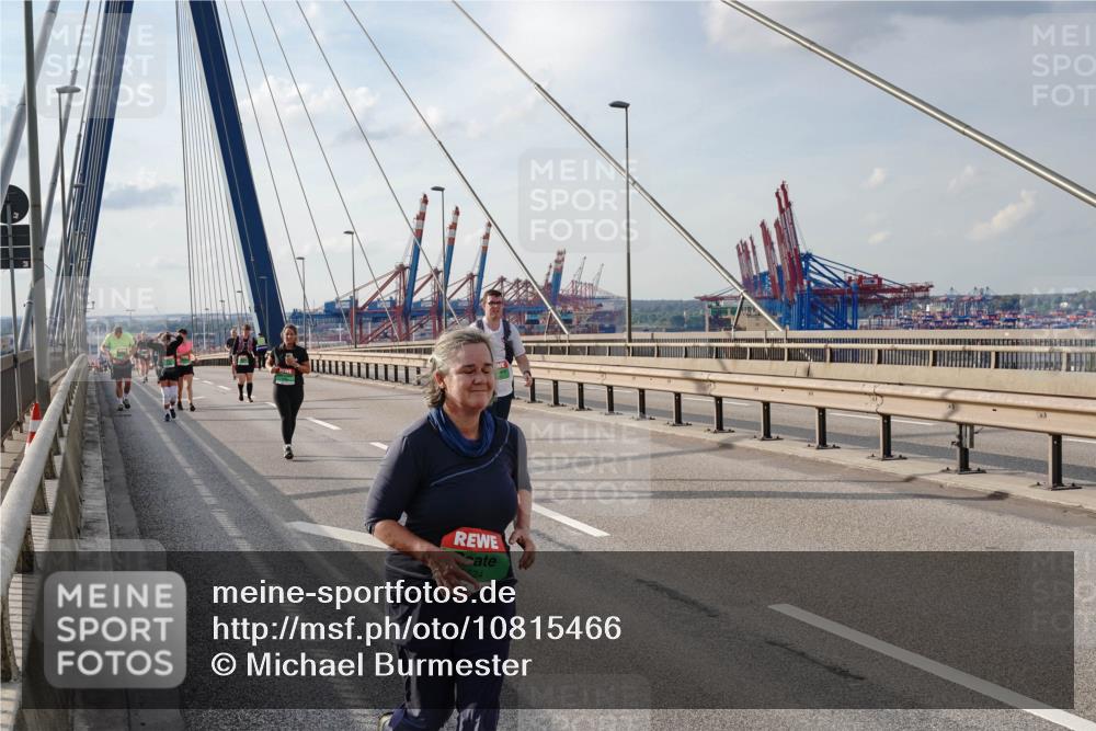 03.10.2026 - Köhlbrandbrückenlauf Michael Burmester http://msf.ph/oto/10815466 03.10.2026 16:09:42 Position 2 524, 6615843332930, 31, 8 meine-sportfotos.de