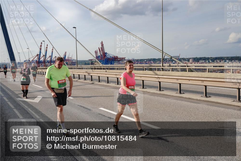 03.10.2026 - Köhlbrandbrückenlauf Michael Burmester http://msf.ph/oto/10815484 03.10.2026 16:09:58 Position 2  meine-sportfotos.de