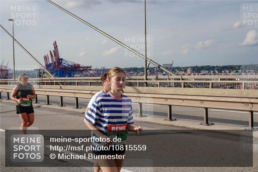 03.10.2026 - Köhlbrandbrückenlauf Michael Burmester http://msf.ph/oto/10815559 03.10.2026 16:10:57 Position 2 463 meine-sportfotos.de