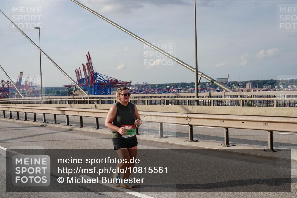 03.10.2026 - Köhlbrandbrückenlauf Michael Burmester http://msf.ph/oto/10815561 03.10.2026 16:10:58 Position 2 9249 meine-sportfotos.de