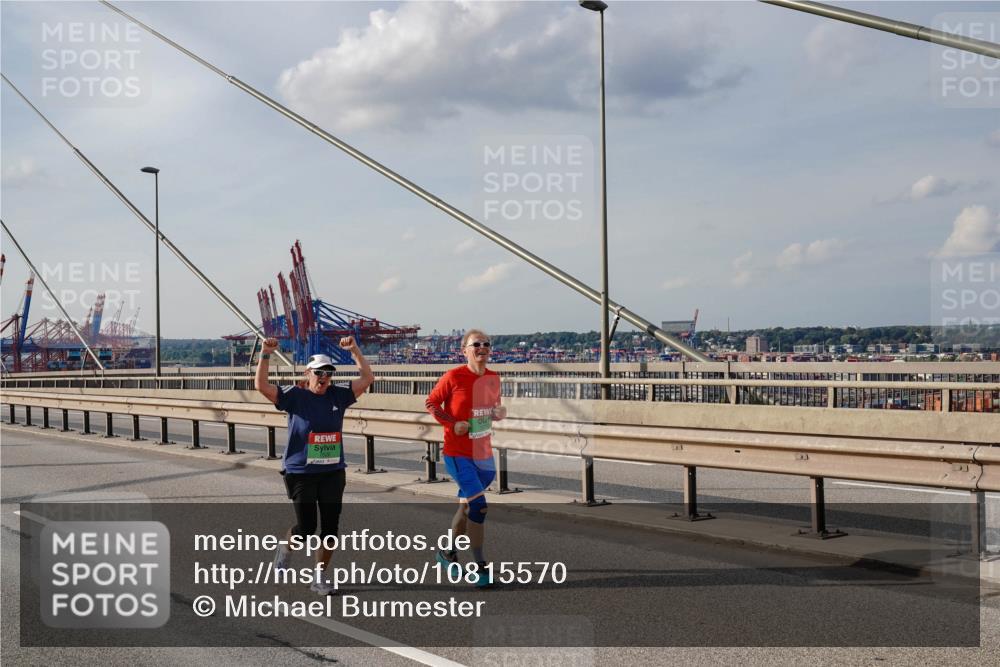 03.10.2026 - Köhlbrandbrückenlauf Michael Burmester http://msf.ph/oto/10815570 03.10.2026 16:11:04 Position 2  meine-sportfotos.de