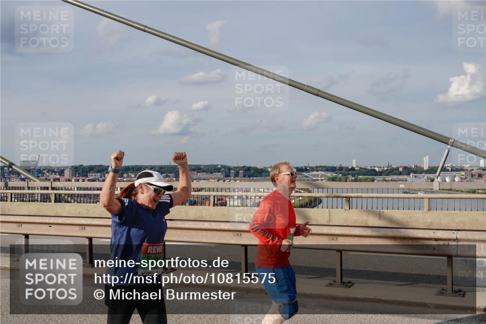03.10.2026 - Köhlbrandbrückenlauf Michael Burmester http://msf.ph/oto/10815575 03.10.2026 16:11:06 Position 2 7526 meine-sportfotos.de
