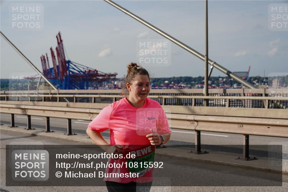 03.10.2026 - Köhlbrandbrückenlauf Michael Burmester http://msf.ph/oto/10815592 03.10.2026 16:11:25 Position 2 9274 meine-sportfotos.de