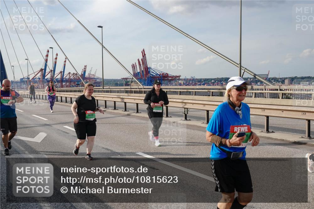 03.10.2026 - Köhlbrandbrückenlauf Michael Burmester http://msf.ph/oto/10815623 03.10.2026 16:12:01 Position 2  meine-sportfotos.de