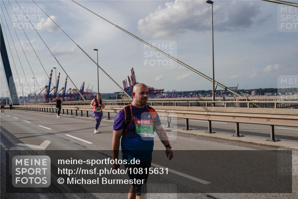 03.10.2026 - Köhlbrandbrückenlauf Michael Burmester http://msf.ph/oto/10815631 03.10.2026 16:12:05 Position 2 7758 meine-sportfotos.de
