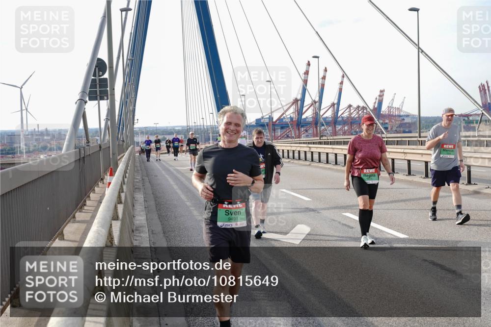 03.10.2026 - Köhlbrandbrückenlauf Michael Burmester http://msf.ph/oto/10815649 03.10.2026 16:12:25 Position 2 9491 meine-sportfotos.de
