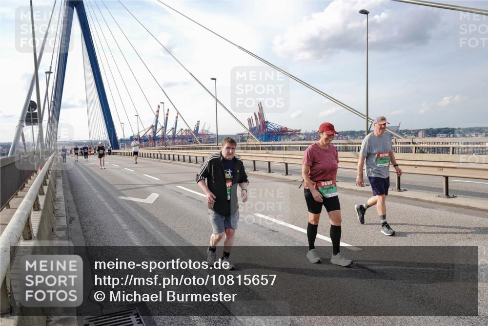 03.10.2026 - Köhlbrandbrückenlauf Michael Burmester http://msf.ph/oto/10815657 03.10.2026 16:12:28 Position 2  meine-sportfotos.de