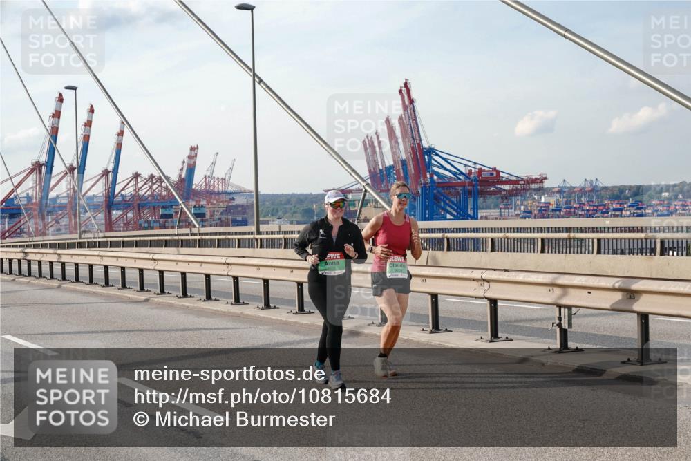 03.10.2026 - Köhlbrandbrückenlauf Michael Burmester http://msf.ph/oto/10815684 03.10.2026 16:12:54 Position 2  meine-sportfotos.de