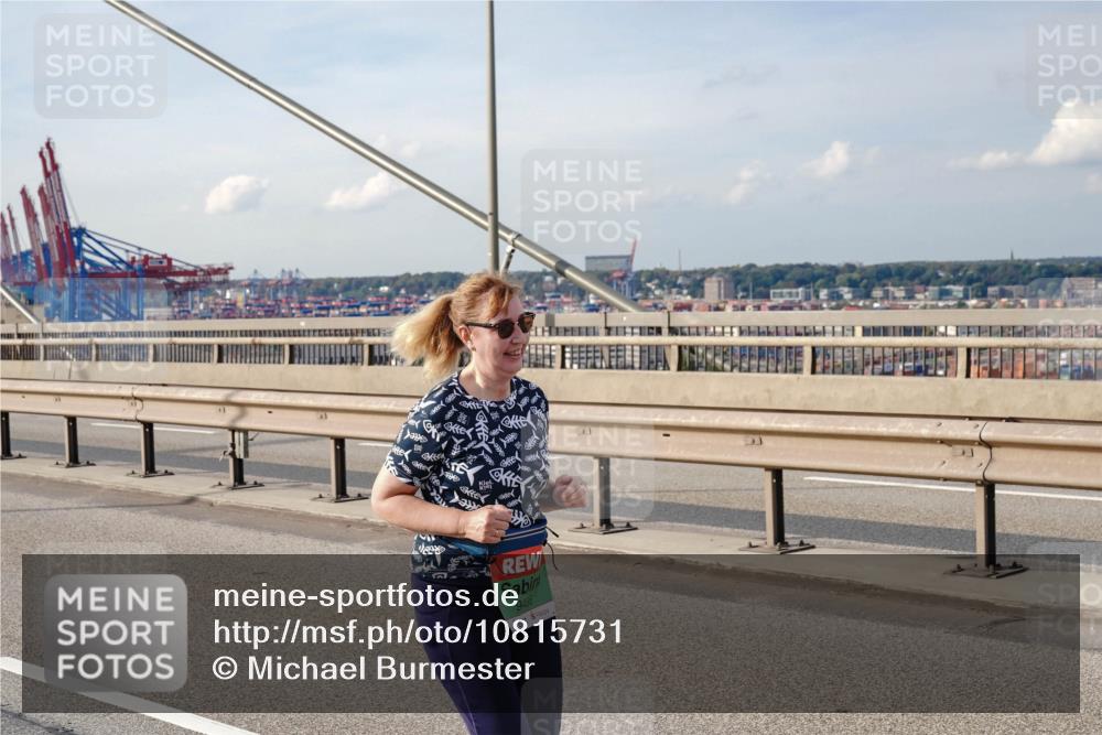 03.10.2026 - Köhlbrandbrückenlauf Michael Burmester http://msf.ph/oto/10815731 03.10.2026 16:13:51 Position 2 9486 meine-sportfotos.de