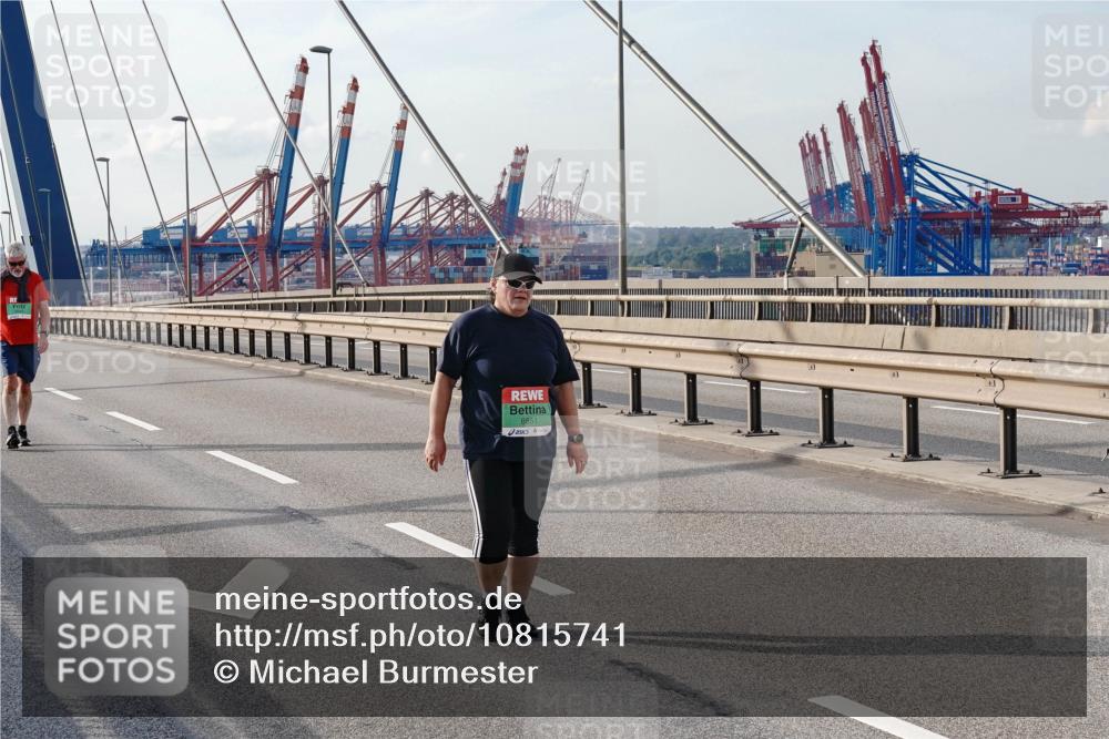 03.10.2026 - Köhlbrandbrückenlauf Michael Burmester http://msf.ph/oto/10815741 03.10.2026 16:14:26 Position 2 8851 meine-sportfotos.de