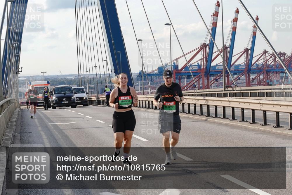 03.10.2026 - Köhlbrandbrückenlauf Michael Burmester http://msf.ph/oto/10815765 03.10.2026 16:15:50 Position 2 7379 meine-sportfotos.de
