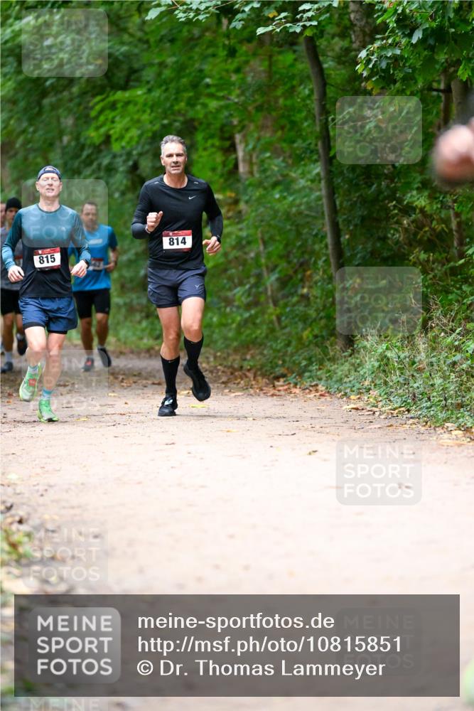 11.10.2026 - Bramfelder Halbmarathon 2026 Dr. Thomas Lammeyer http://msf.ph/oto/10815851 11.10.2026 09:50:08 Laufen 814, 815 meine-sportfotos.de