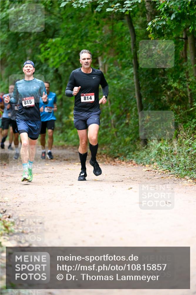 11.10.2026 - Bramfelder Halbmarathon 2026 Dr. Thomas Lammeyer http://msf.ph/oto/10815857 11.10.2026 09:50:09 Laufen 815, 814 meine-sportfotos.de