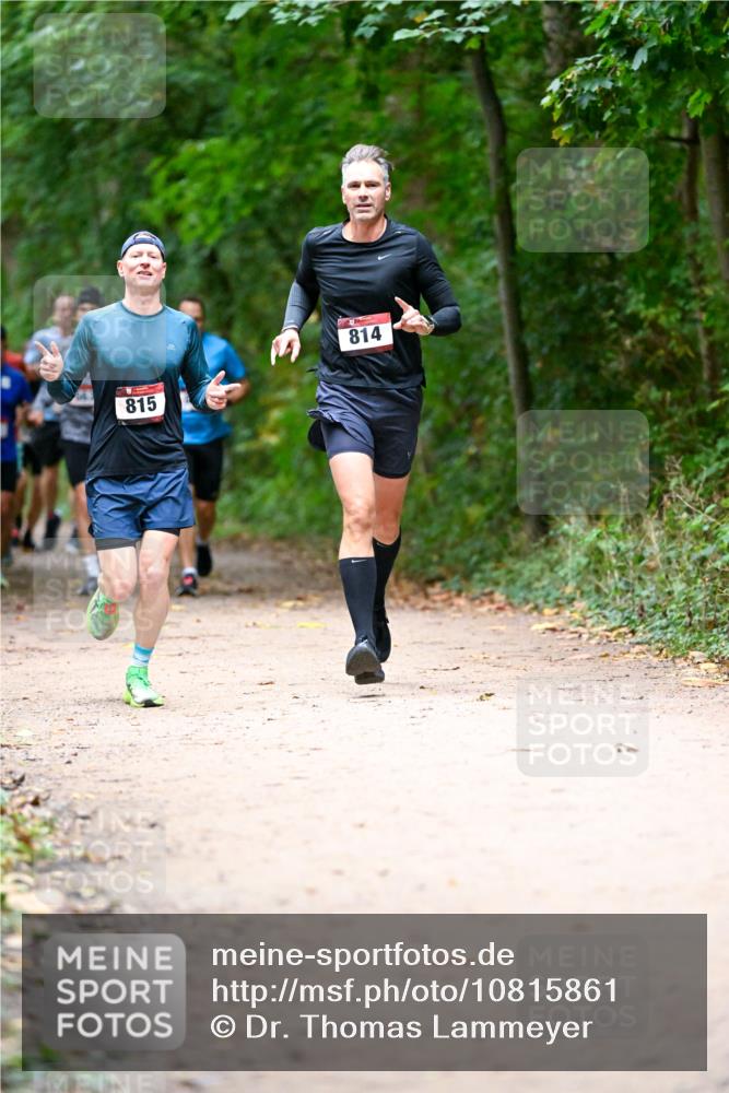 11.10.2026 - Bramfelder Halbmarathon 2026 Dr. Thomas Lammeyer http://msf.ph/oto/10815861 11.10.2026 09:50:10 Laufen 815, 814 meine-sportfotos.de