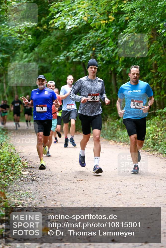 11.10.2026 - Bramfelder Halbmarathon 2026 Dr. Thomas Lammeyer http://msf.ph/oto/10815901 11.10.2026 09:50:16 Laufen 17, 77, 563, 562 meine-sportfotos.de
