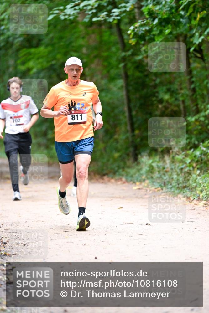 11.10.2026 - Bramfelder Halbmarathon 2026 Dr. Thomas Lammeyer http://msf.ph/oto/10816108 11.10.2026 09:51:20 Laufen 702, 811 meine-sportfotos.de