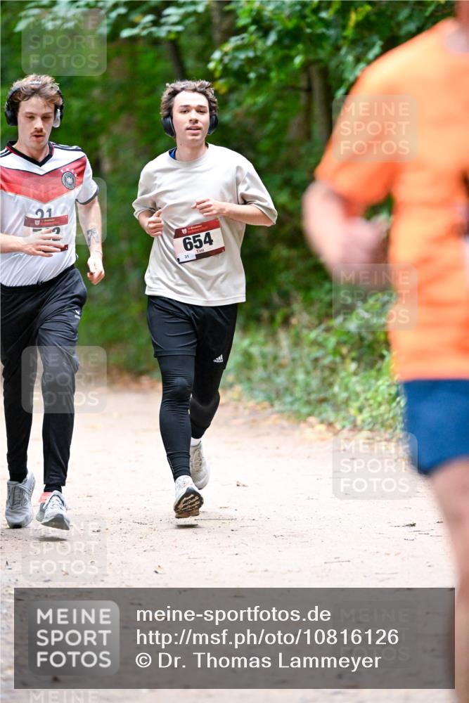 11.10.2026 - Bramfelder Halbmarathon 2026 Dr. Thomas Lammeyer http://msf.ph/oto/10816126 11.10.2026 09:51:23 Laufen 31, 654 meine-sportfotos.de