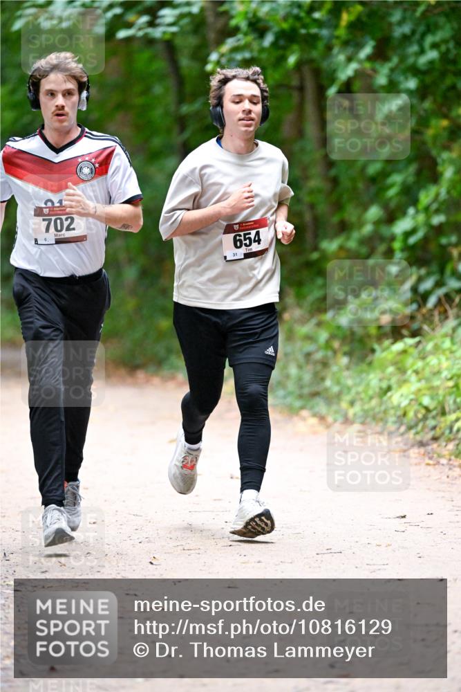 11.10.2026 - Bramfelder Halbmarathon 2026 Dr. Thomas Lammeyer http://msf.ph/oto/10816129 11.10.2026 09:51:23 Laufen 702, 6, 654, 31 meine-sportfotos.de