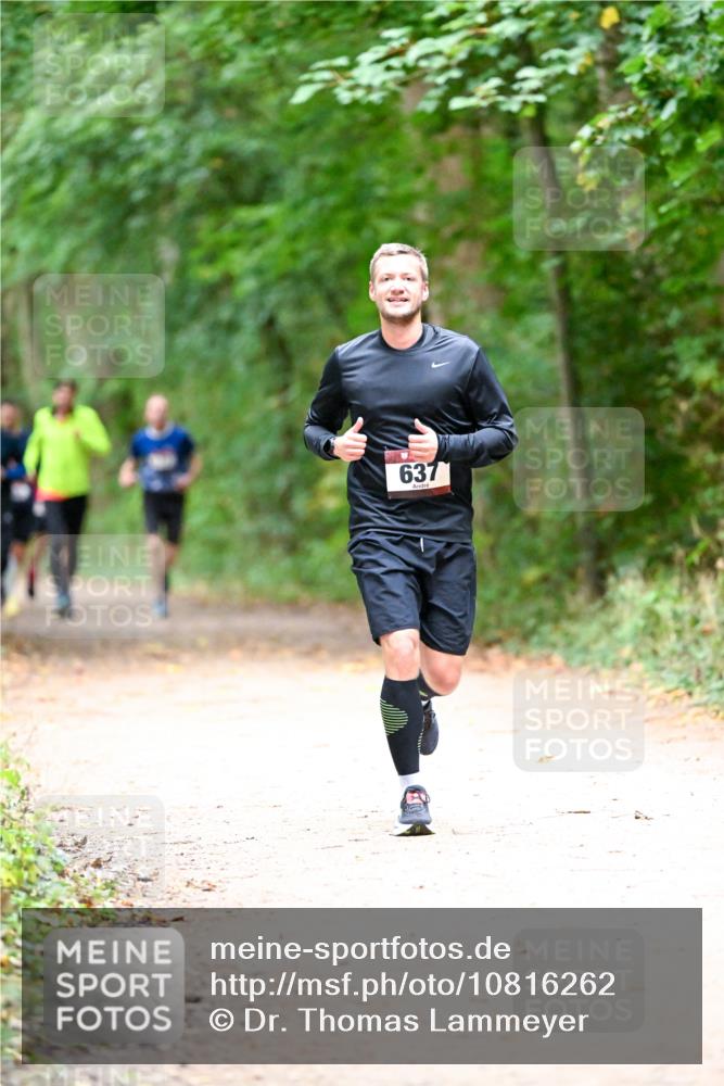 11.10.2026 - Bramfelder Halbmarathon 2026 Dr. Thomas Lammeyer http://msf.ph/oto/10816262 11.10.2026 09:52:16 Laufen 637 meine-sportfotos.de