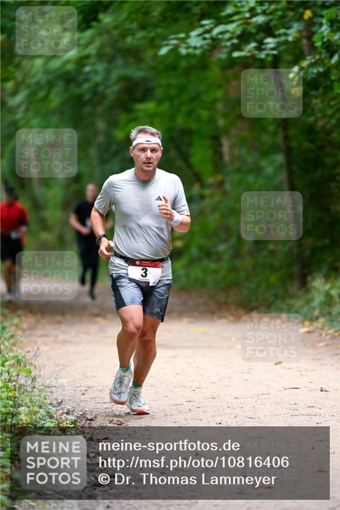 11.10.2026 - Bramfelder Halbmarathon 2026 Dr. Thomas Lammeyer http://msf.ph/oto/10816406 11.10.2026 09:53:01 Laufen 3 meine-sportfotos.de