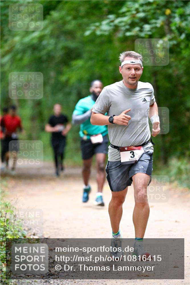 11.10.2026 - Bramfelder Halbmarathon 2026 Dr. Thomas Lammeyer http://msf.ph/oto/10816415 11.10.2026 09:53:03 Laufen 3 meine-sportfotos.de