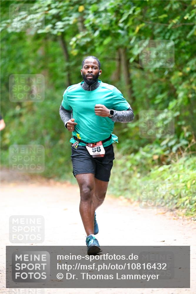 11.10.2026 - Bramfelder Halbmarathon 2026 Dr. Thomas Lammeyer http://msf.ph/oto/10816432 11.10.2026 09:53:05 Laufen 98 meine-sportfotos.de