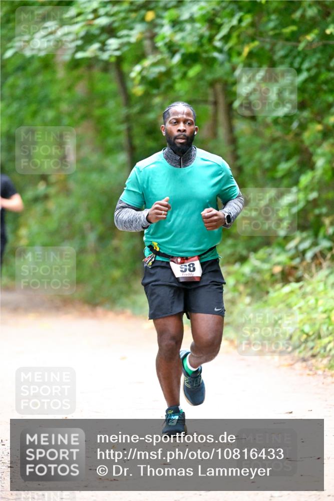 11.10.2026 - Bramfelder Halbmarathon 2026 Dr. Thomas Lammeyer http://msf.ph/oto/10816433 11.10.2026 09:53:05 Laufen 58 meine-sportfotos.de