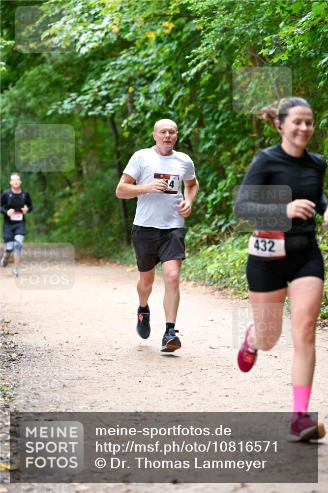 11.10.2026 - Bramfelder Halbmarathon 2026 Dr. Thomas Lammeyer http://msf.ph/oto/10816571 11.10.2026 09:53:42 Laufen 4, 432 meine-sportfotos.de