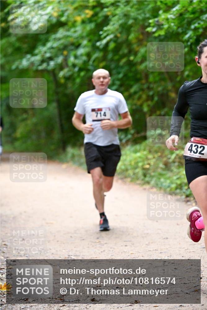 11.10.2026 - Bramfelder Halbmarathon 2026 Dr. Thomas Lammeyer http://msf.ph/oto/10816574 11.10.2026 09:53:42 Laufen 714, 432 meine-sportfotos.de