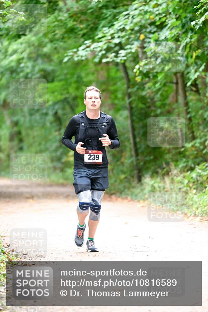 11.10.2026 - Bramfelder Halbmarathon 2026 Dr. Thomas Lammeyer http://msf.ph/oto/10816589 11.10.2026 09:53:45 Laufen 239 meine-sportfotos.de