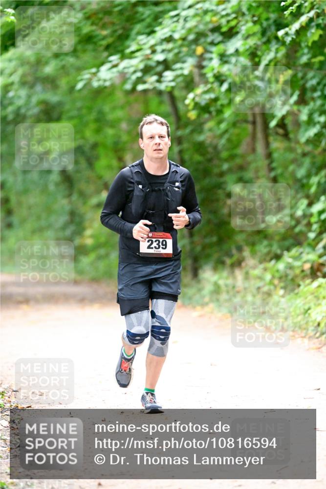 11.10.2026 - Bramfelder Halbmarathon 2026 Dr. Thomas Lammeyer http://msf.ph/oto/10816594 11.10.2026 09:53:46 Laufen 239 meine-sportfotos.de